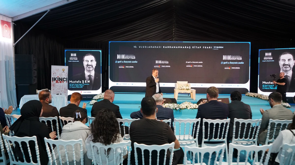 10. Kitap Fuarı&rsquo;nın İlk Konuğu Genel Başkan Yardımcısı Mustafa Şen Oldu!