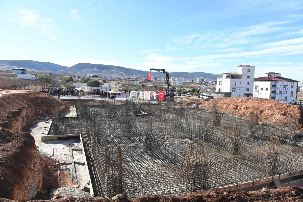 Başkan G&ouml;rgel, Pazarcık&rsquo;ta Alevi K&uuml;lt&uuml;r Dernekleri Hizmet Binasının Temel Atma T&ouml;renine Katıldı!