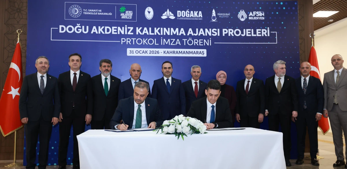 Başkan Toptaş, Bakan Fatih Kacır&rsquo;ın katıldığı imza t&ouml;reninde ONİKAD&rsquo;ın protokol&uuml;n&uuml; imzaladı!