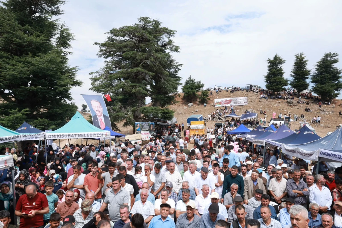 Başkan Toptaş, Kahramanmaraş&rsquo;ın Karadeniz&rsquo;i Kalekaya&rsquo;da Fındık Festivali&rsquo;ne katıldı!