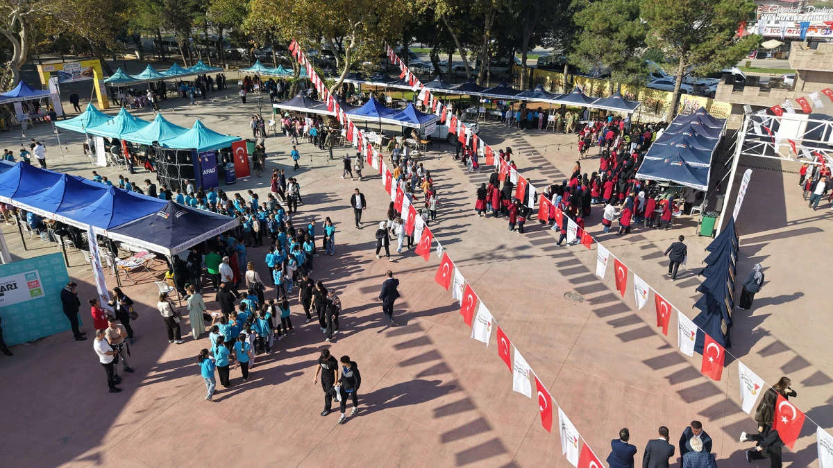 Bilim Şenliği KAFUM&rsquo;a Kapılarını Ziyaret&ccedil;ilerine A&ccedil;tı!