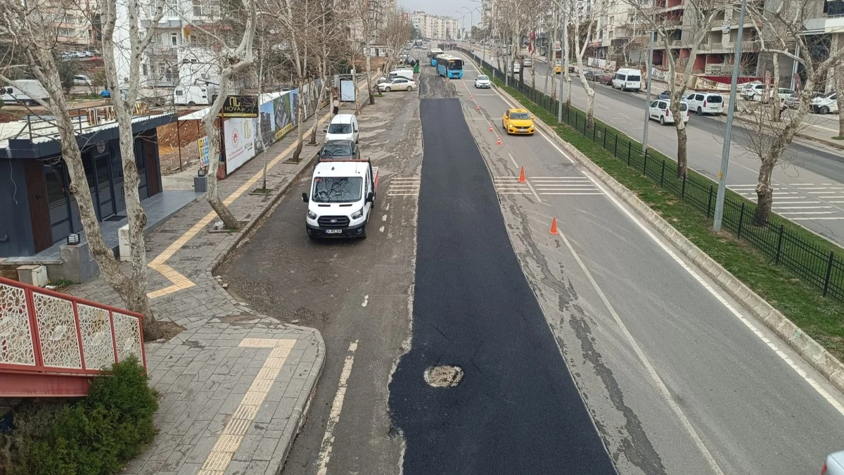 B&uuml;y&uuml;kşehir, Asfalt Mesaisini Kesintisiz S&uuml;rd&uuml;r&uuml;yor!