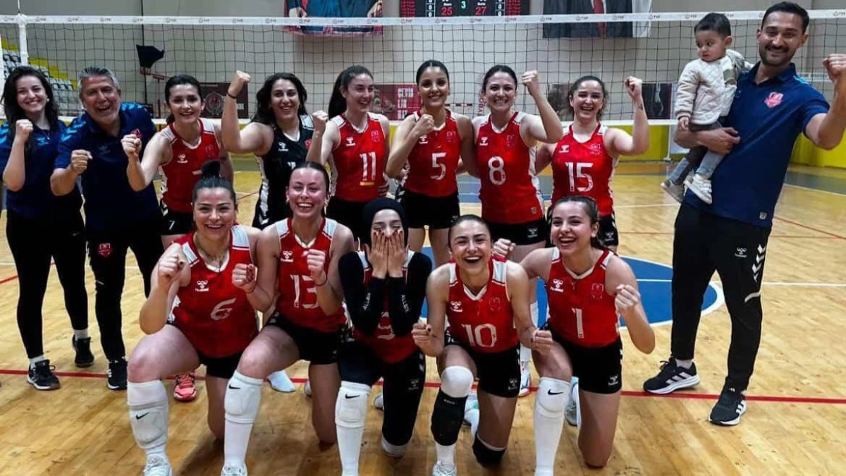 B&uuml;y&uuml;kşehir Belediyespor Kadın Voleybol Takımı 2. Lig&rsquo;e Y&uuml;kseldi!