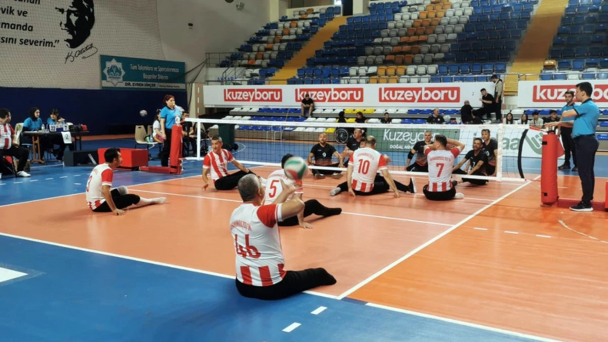 B&uuml;y&uuml;kşehir Belediyespor, &ldquo;Oturarak Voleybol&rdquo;da S&uuml;per Lig&rsquo;e Y&uuml;kseldi!