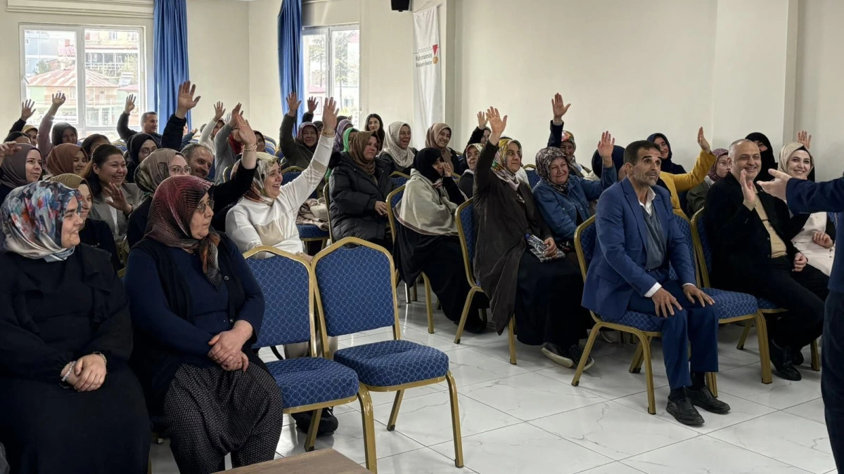 B&uuml;y&uuml;kşehir&rsquo;in &ldquo;Aile İ&ccedil;i İletişim&rdquo; S&ouml;yleşisi Andırın&rsquo;da Yoğun İlgi G&ouml;rd&uuml;!