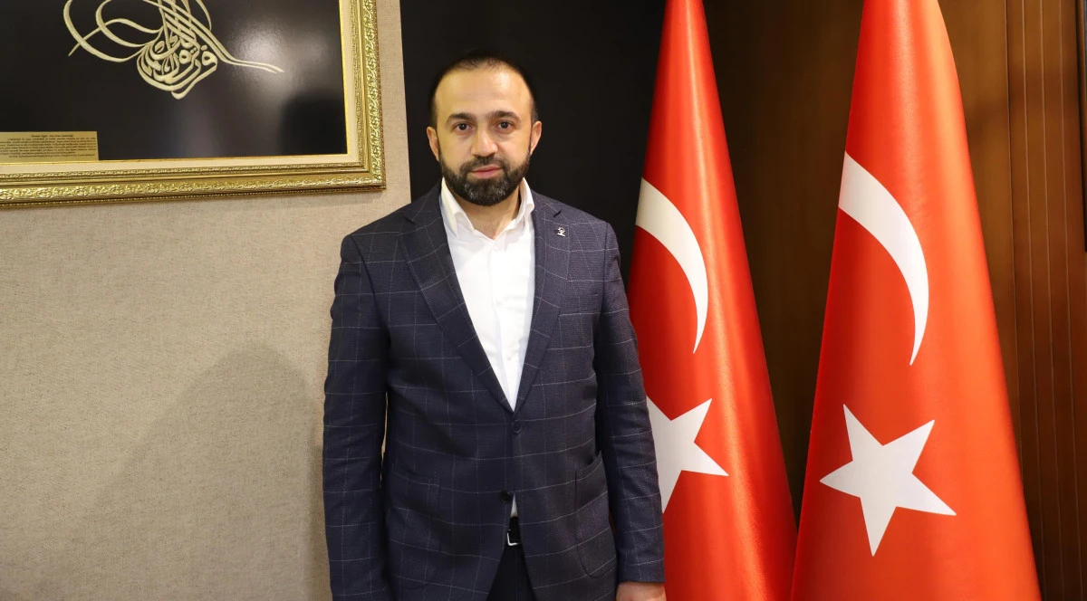 &Ccedil;am, 15 Temmuz: Milletin Zaferi, Demokrasinin D&ouml;n&uuml;m Noktasıdır!