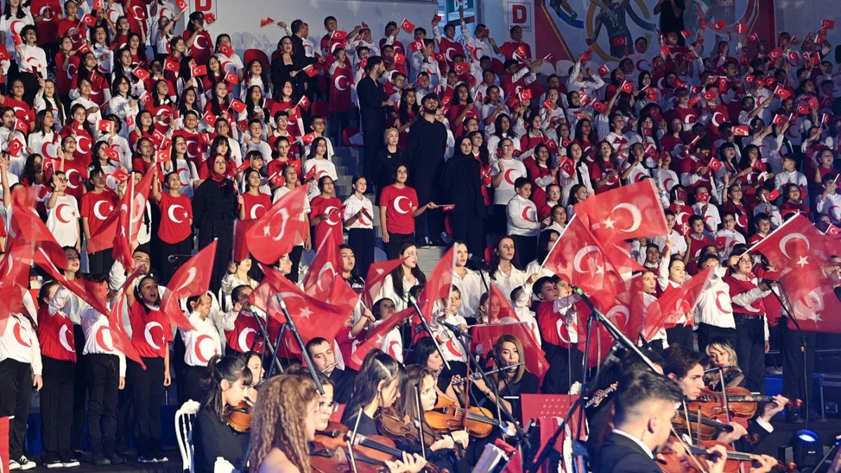 Cumhuriyet&rsquo;in Sesi Kahramanmaraş&rsquo;tan Y&uuml;kseldi!