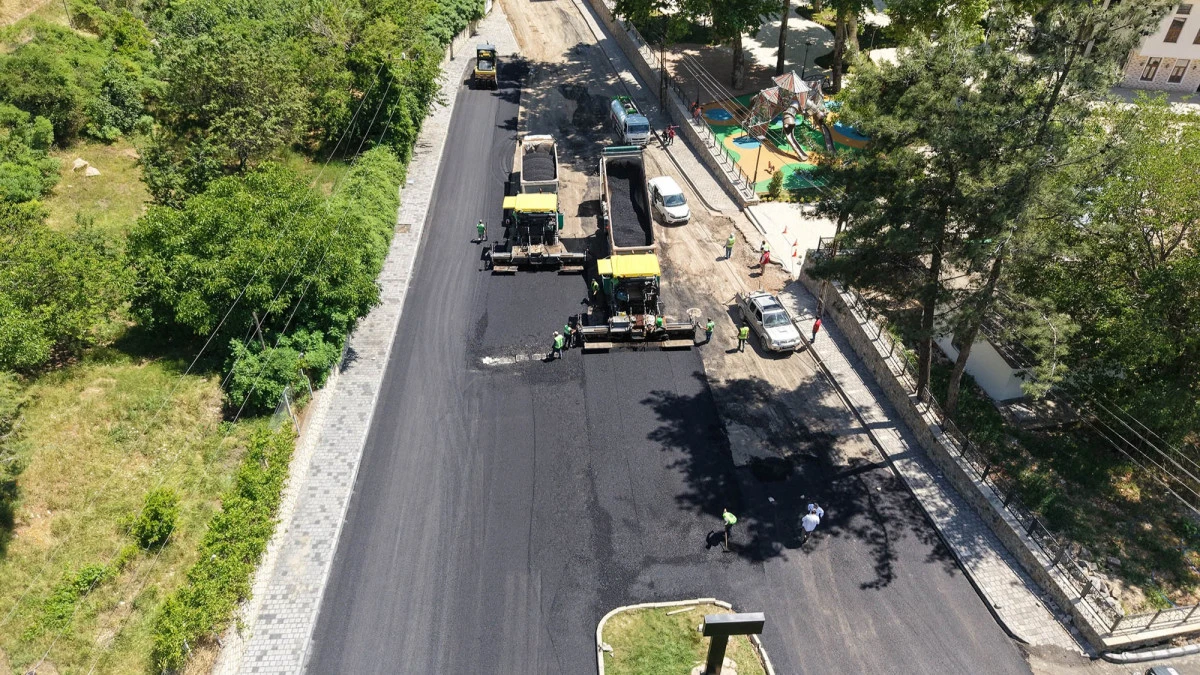 Dulkadiroğlu Pınarbaşı Caddesi&rsquo;nde Asfalt Mesaisine Başladı!