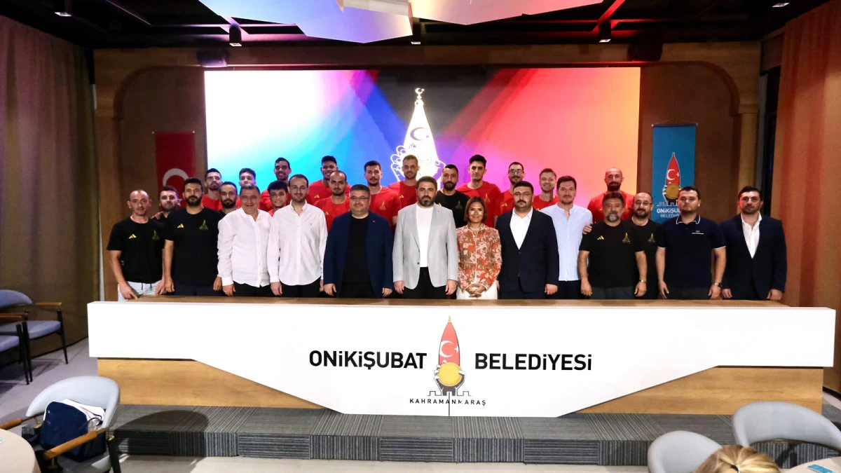 Efeler Ligi&rsquo;nde boy g&ouml;sterecek AKEDAŞ Onikişubat Belediyespor&rsquo;da yeni sezon heyecanı!