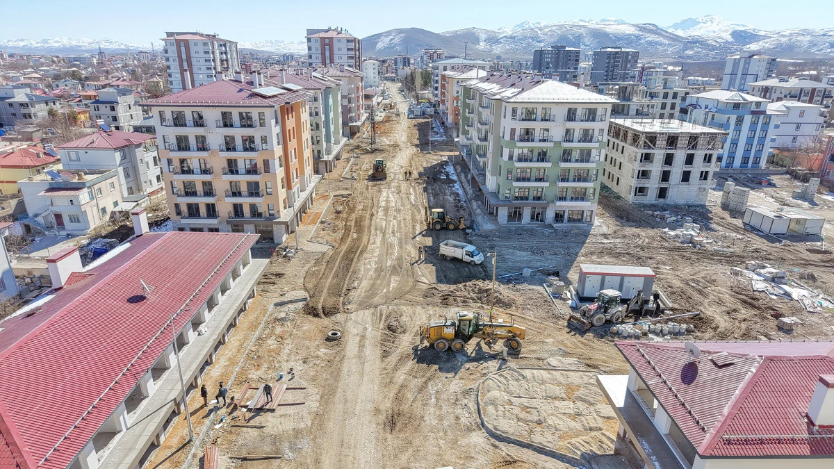 Elbistan&rsquo;da Hacı Esat Efendi Caddesi B&uuml;y&uuml;kşehir&rsquo;le Yenileniyor!