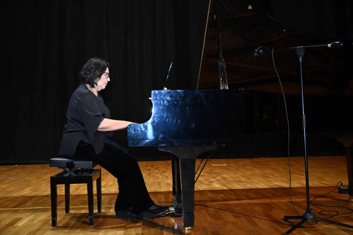 G&uuml;zel Sanatlar Fak&uuml;ltesinden Frederic Chopin Resitali!