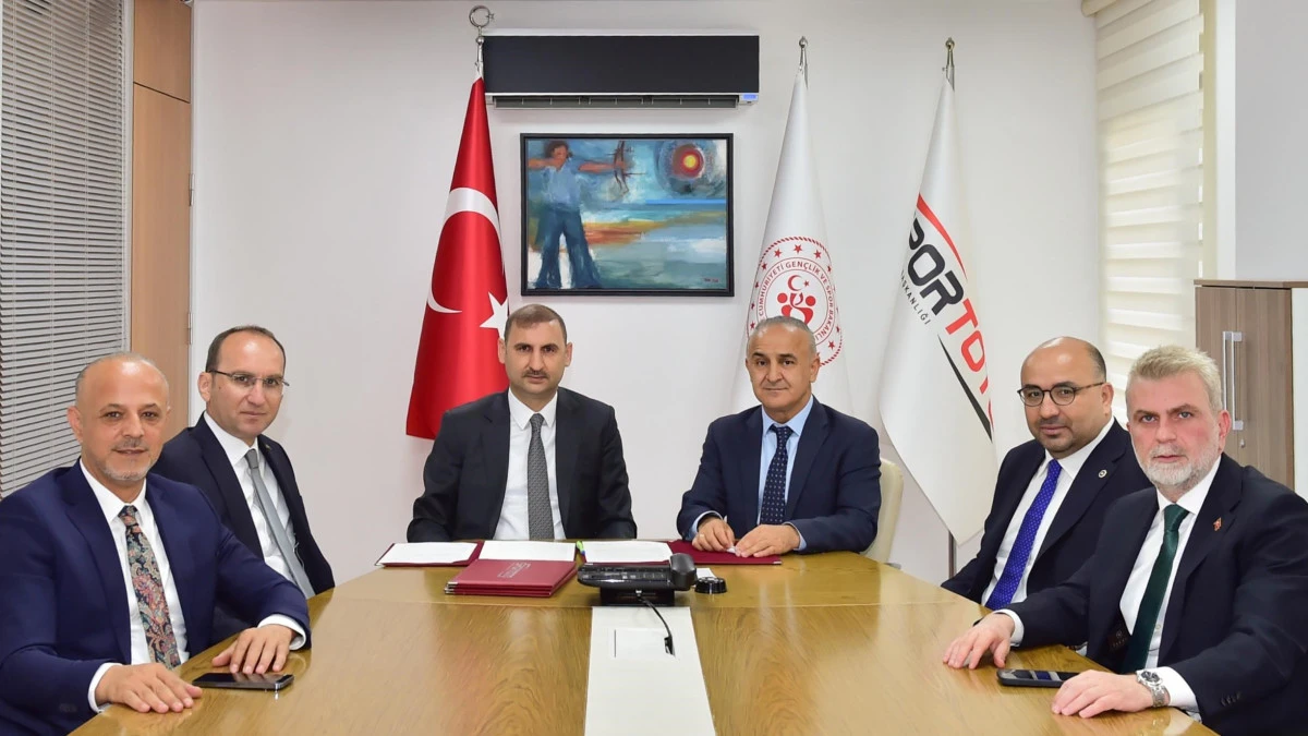 Kahramanmaraş&rsquo;a 4 Yeni Spor Salonu; Şehir Spor Kenti Olma Yolunda İlerliyor!