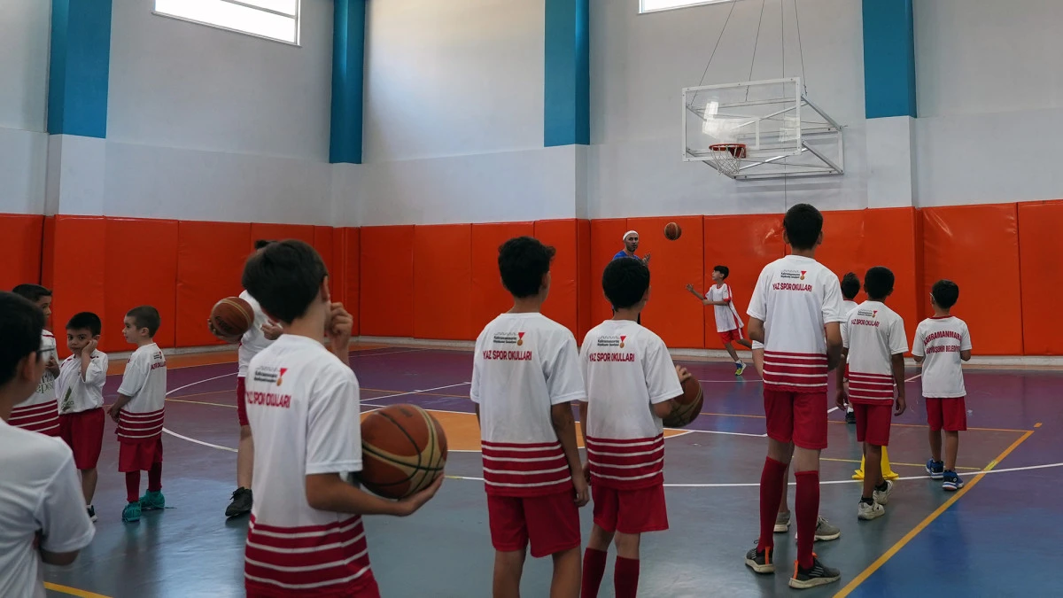 Potada Gelecek Yetişiyor; 400 Gen&ccedil; Basketbolun Temellerini Atıyor!