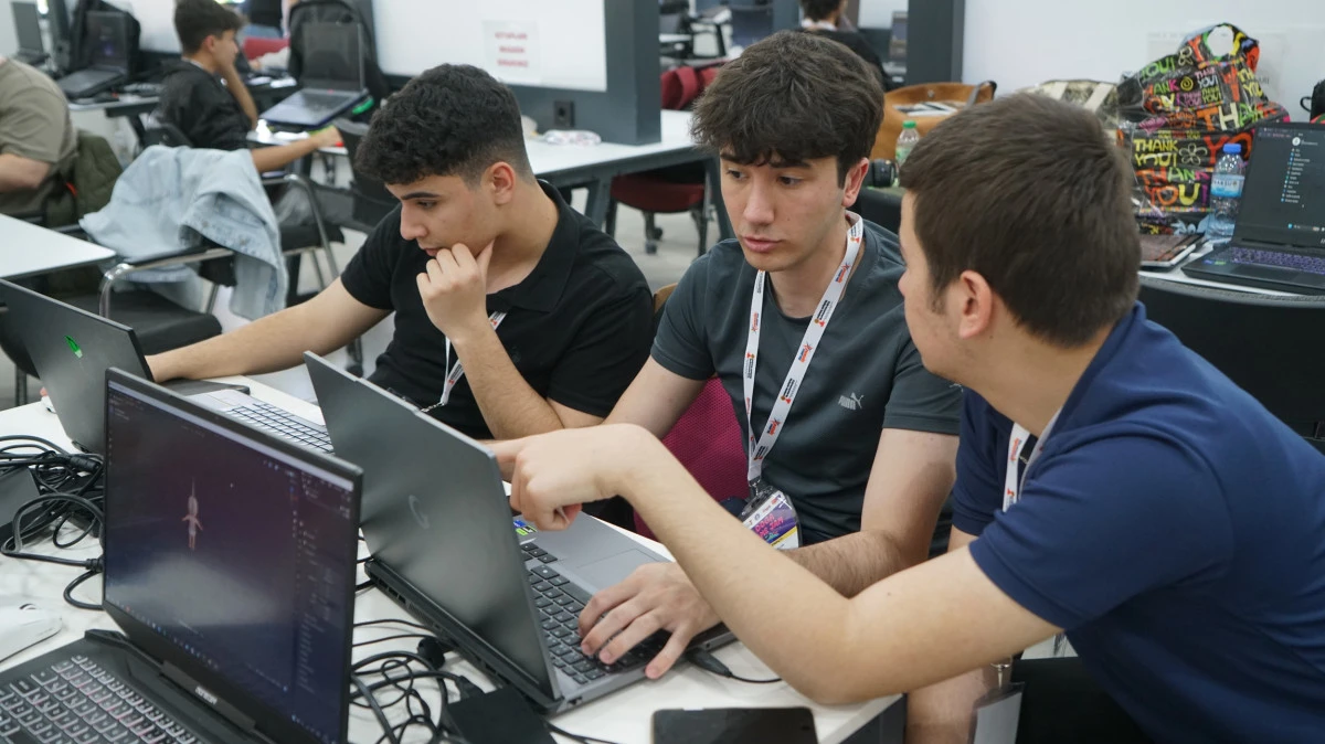 Pusula Maraş, Oyun D&uuml;nyasının Gen&ccedil; Yeteneklerini Bir Araya Getirdi; Game Jam Başladı!