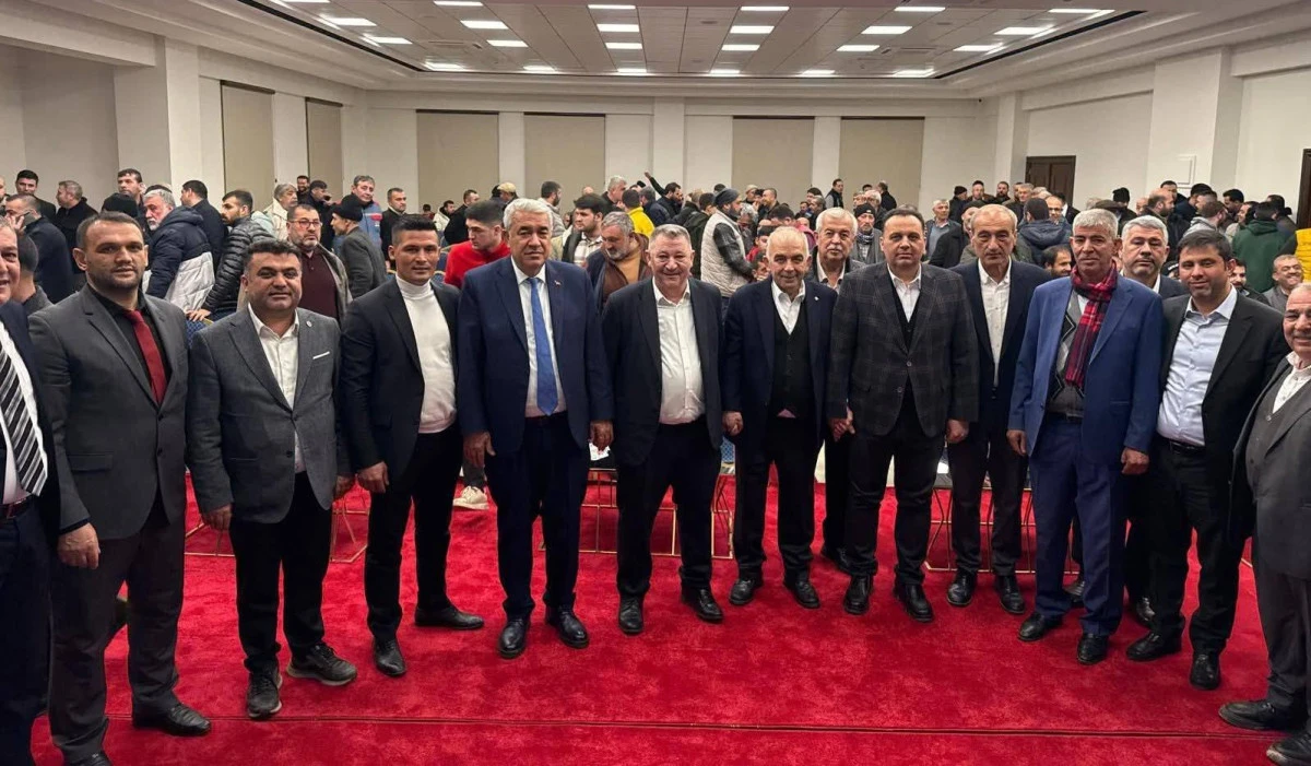 Rakipsiz Başkan Mehmet Uyduran G&uuml;ven Tazeledi!