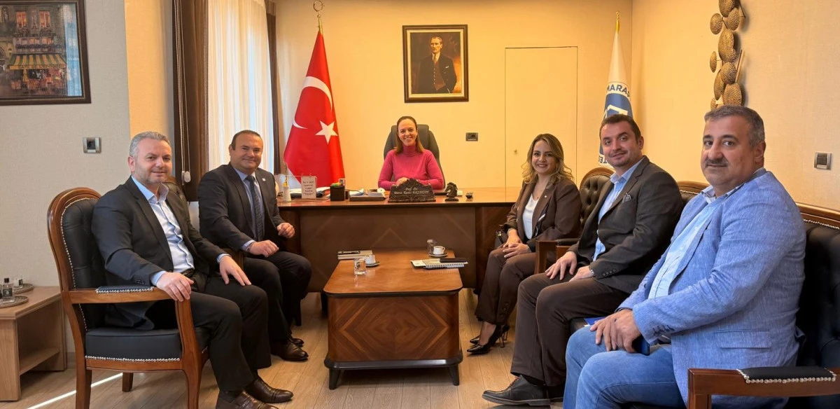 Yetkili Sendika Eğitim-Bir- Sen Katkılarıyla İstiklal &Uuml;niversitesinde Rekor Promosyon Anlaşması!