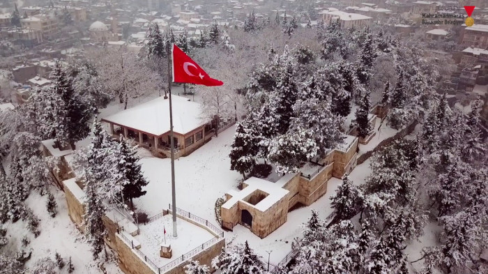 Tarihi Maraş Kalesinde Kar Manzarası